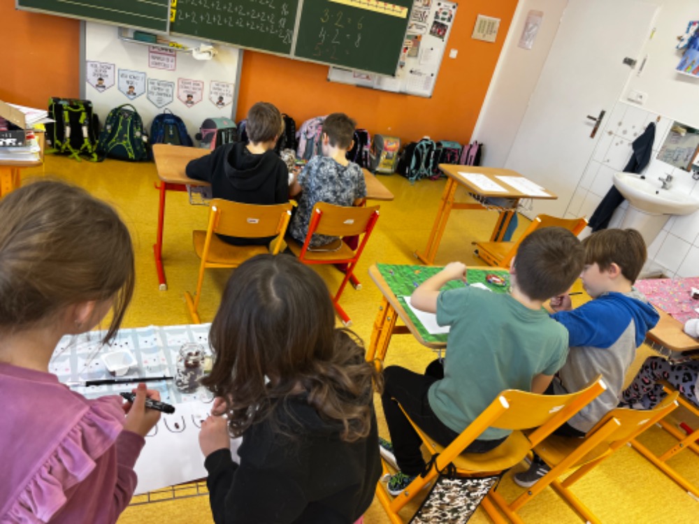 21AA6BDA-DE12-4B31-B20A-58A2C369C359
