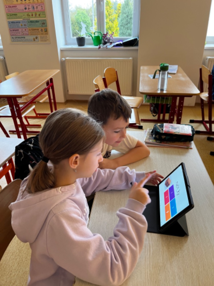 0A19C4D4-2748-4C3B-80CE-A7BCAFEE69AB